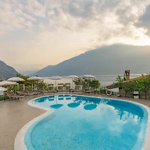Garda (adults Only) 4*, Limone sul Garda Włochy